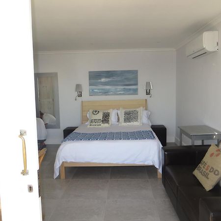 Camps Bay Studio Guesthouse - Studio Kapstaden Rum bild