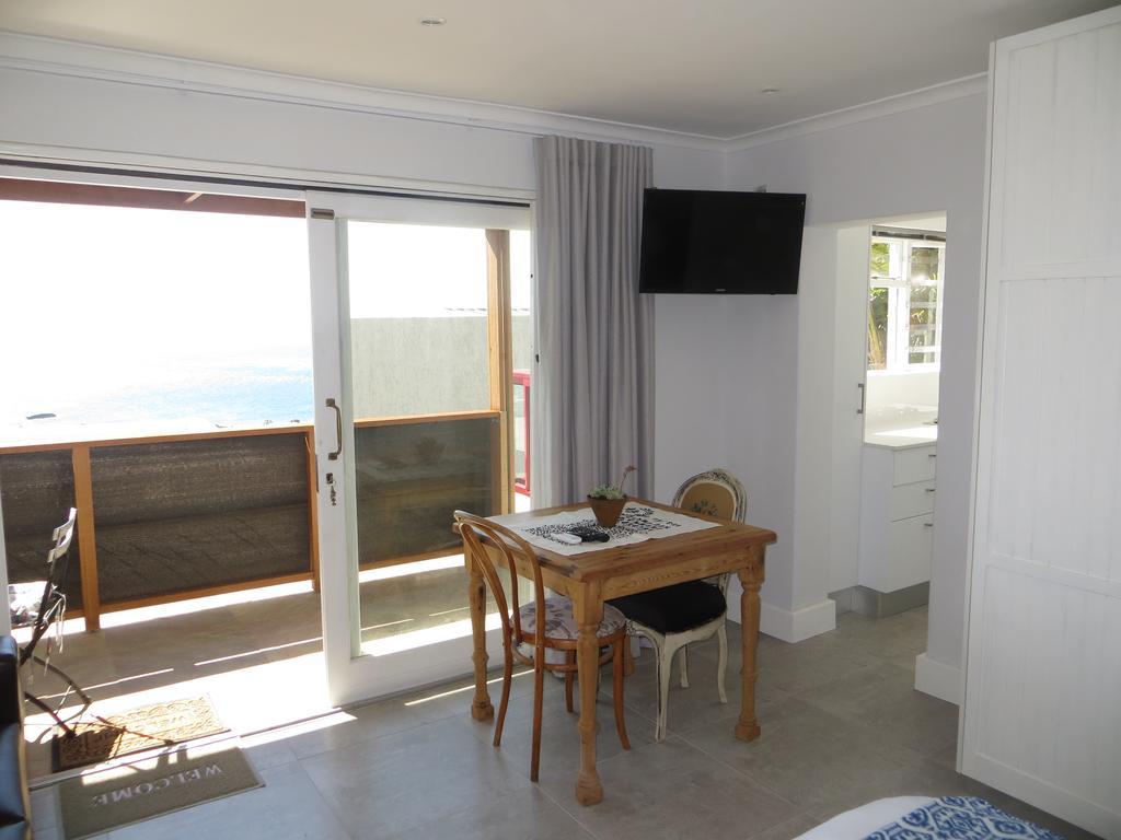 Camps Bay Studio Guesthouse - Studio Kapstaden Exteriör bild