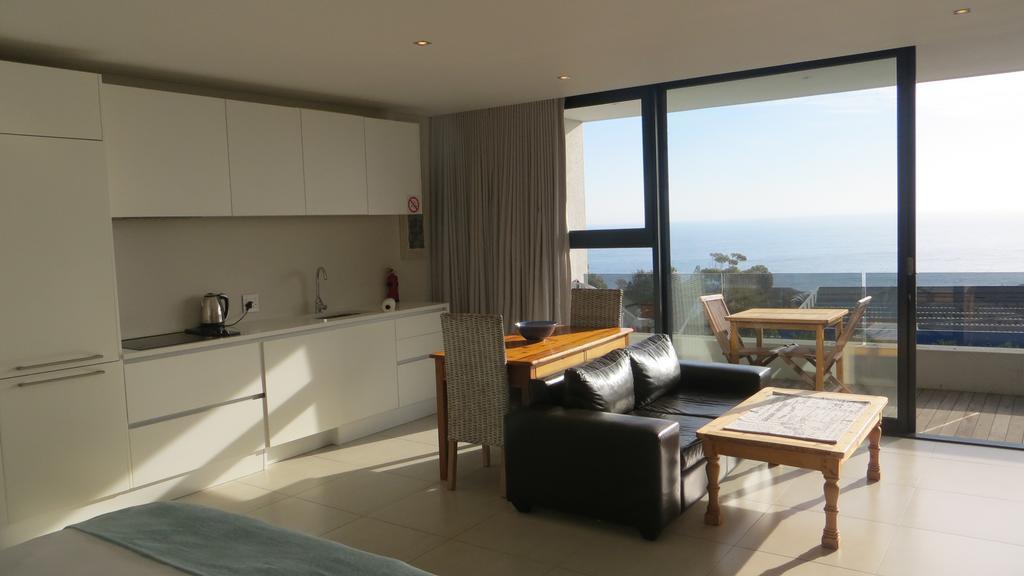 Camps Bay Studio Guesthouse - Studio Kapstaden Exteriör bild