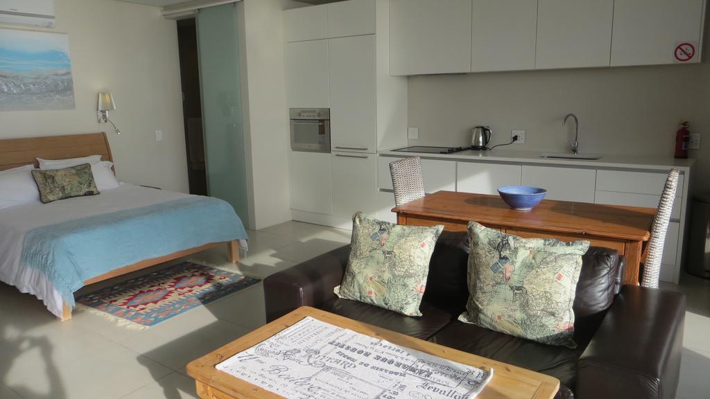 Camps Bay Studio Guesthouse - Studio Kapstaden Exteriör bild
